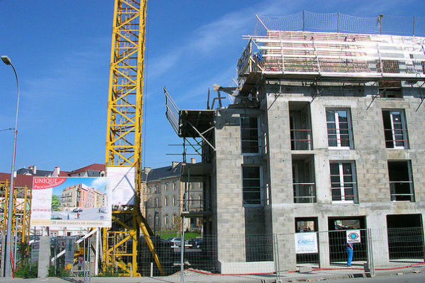 Chantiers de construction de logements neufs