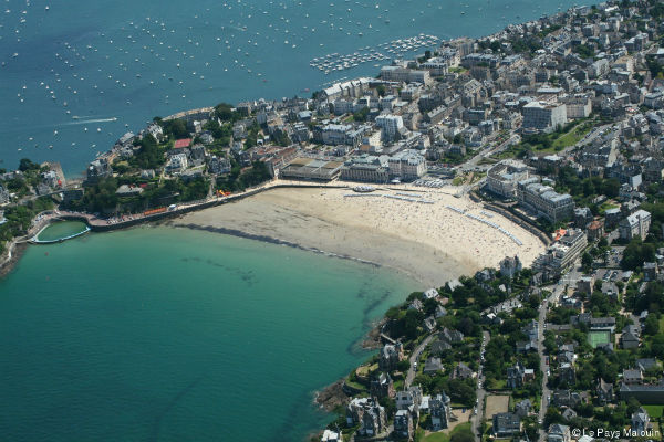 Vue sur la plage de l'écluse, Dinard