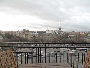 Avec vue sur la tour Eiffel